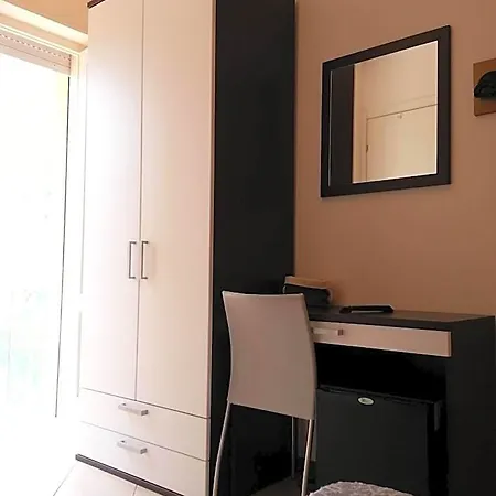 Milano 3s Szálloda
